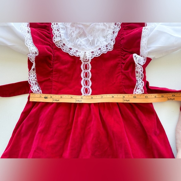 Vintage - Reitmans Dress - Red Velvet with White Lace/Ruffle-Long Sleeve - Size6 - Picture 9 of 10